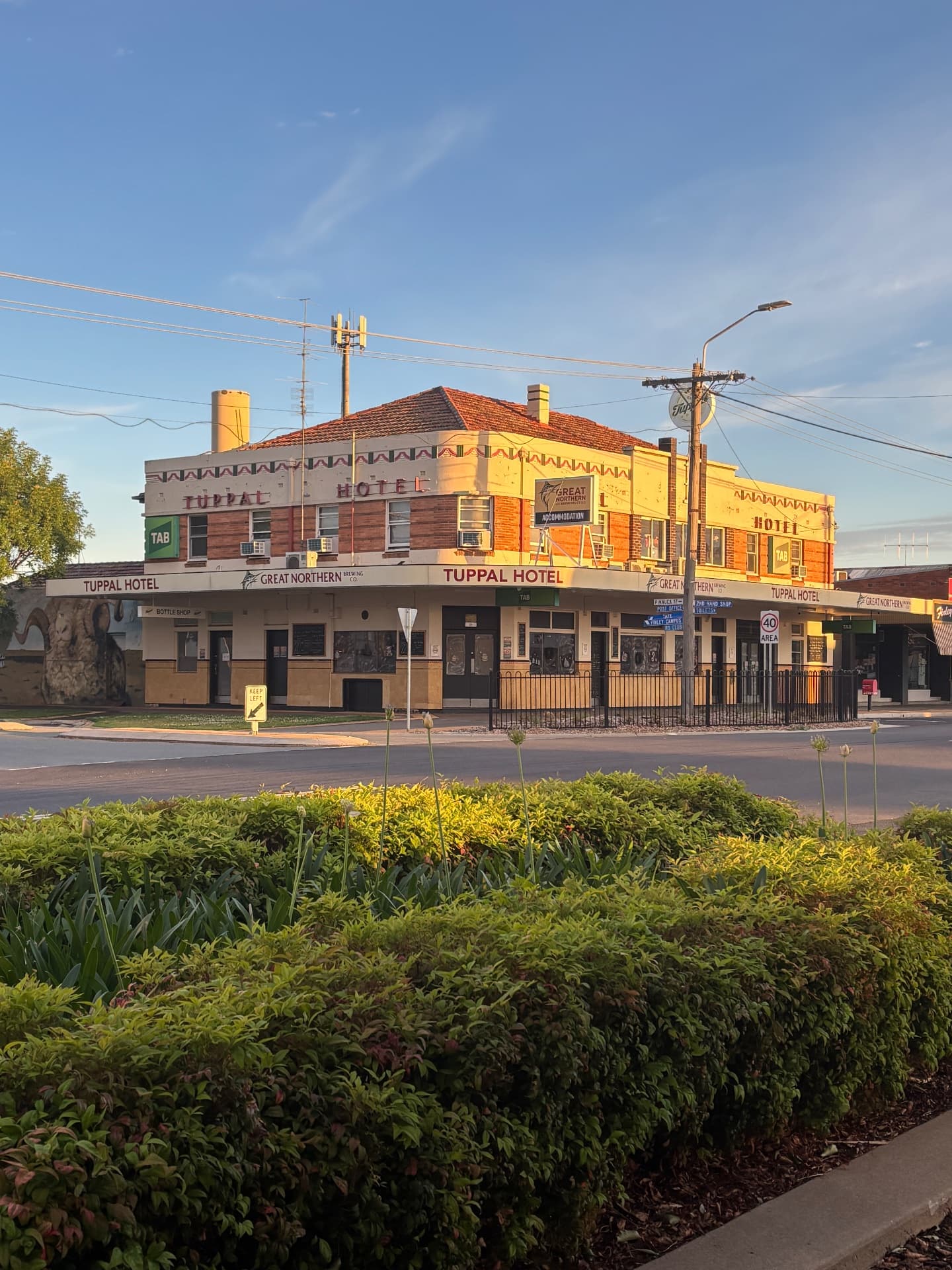 Tuppal Hotel