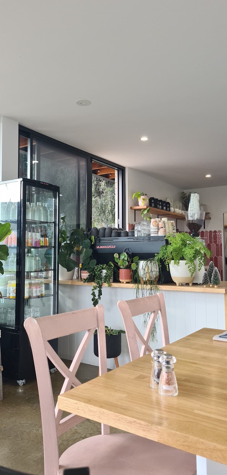 The Fifth Daughter Cafe