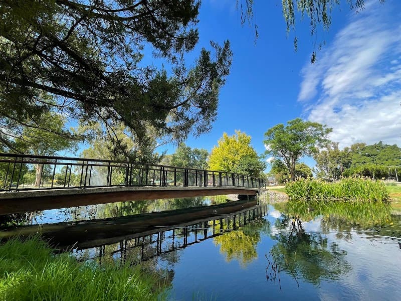 Waring Gardens