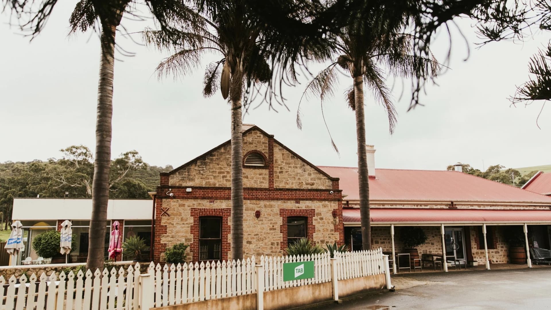 Yankalilla Hotel