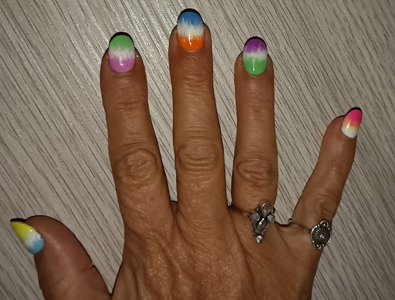 Deniliquin L'Amour Nails and Beaute